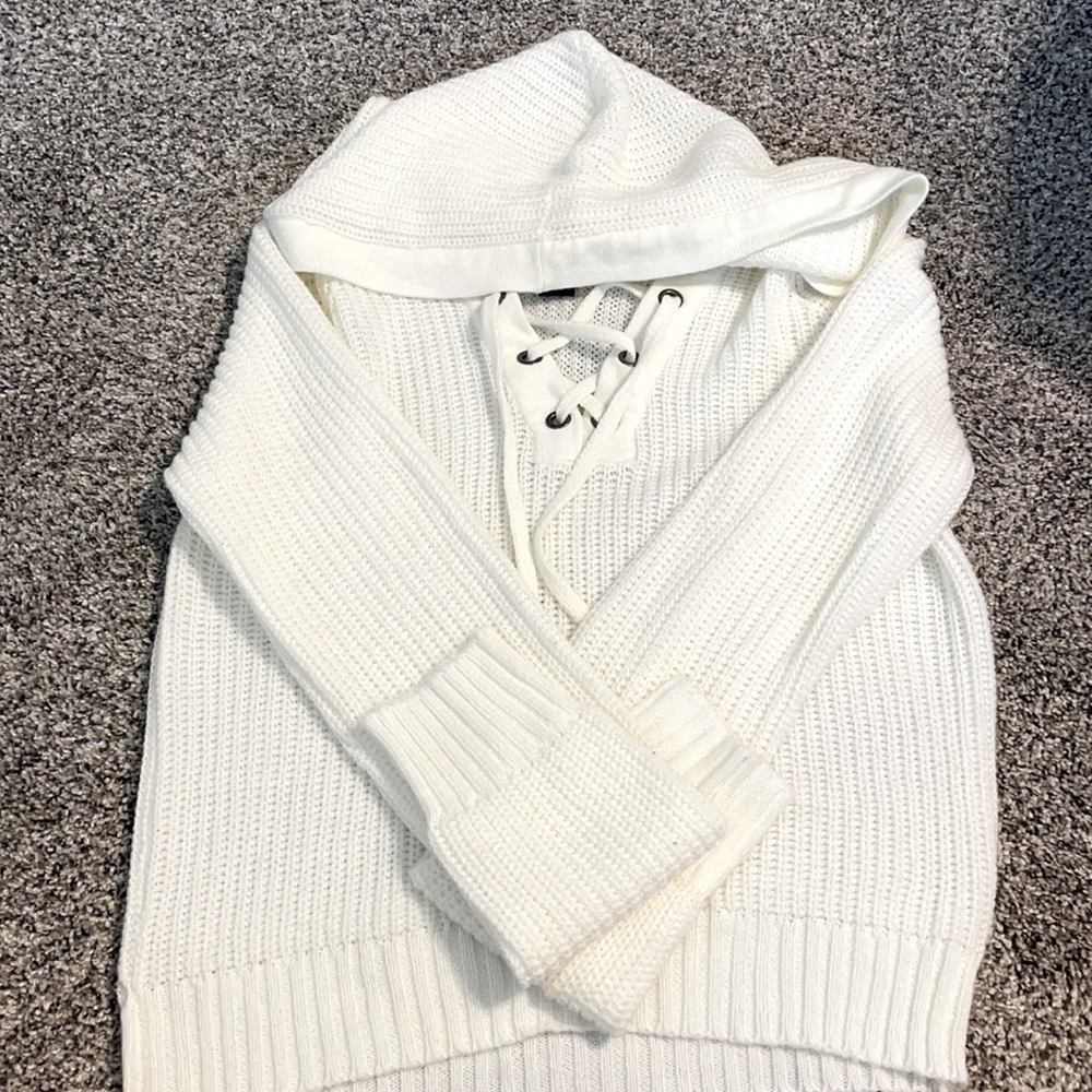 Hooded sweater